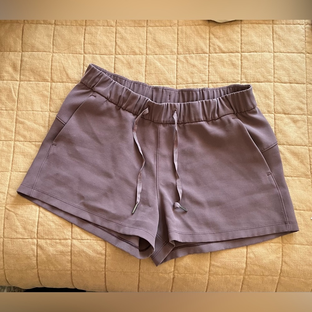 Lululemon Shorts Size 10